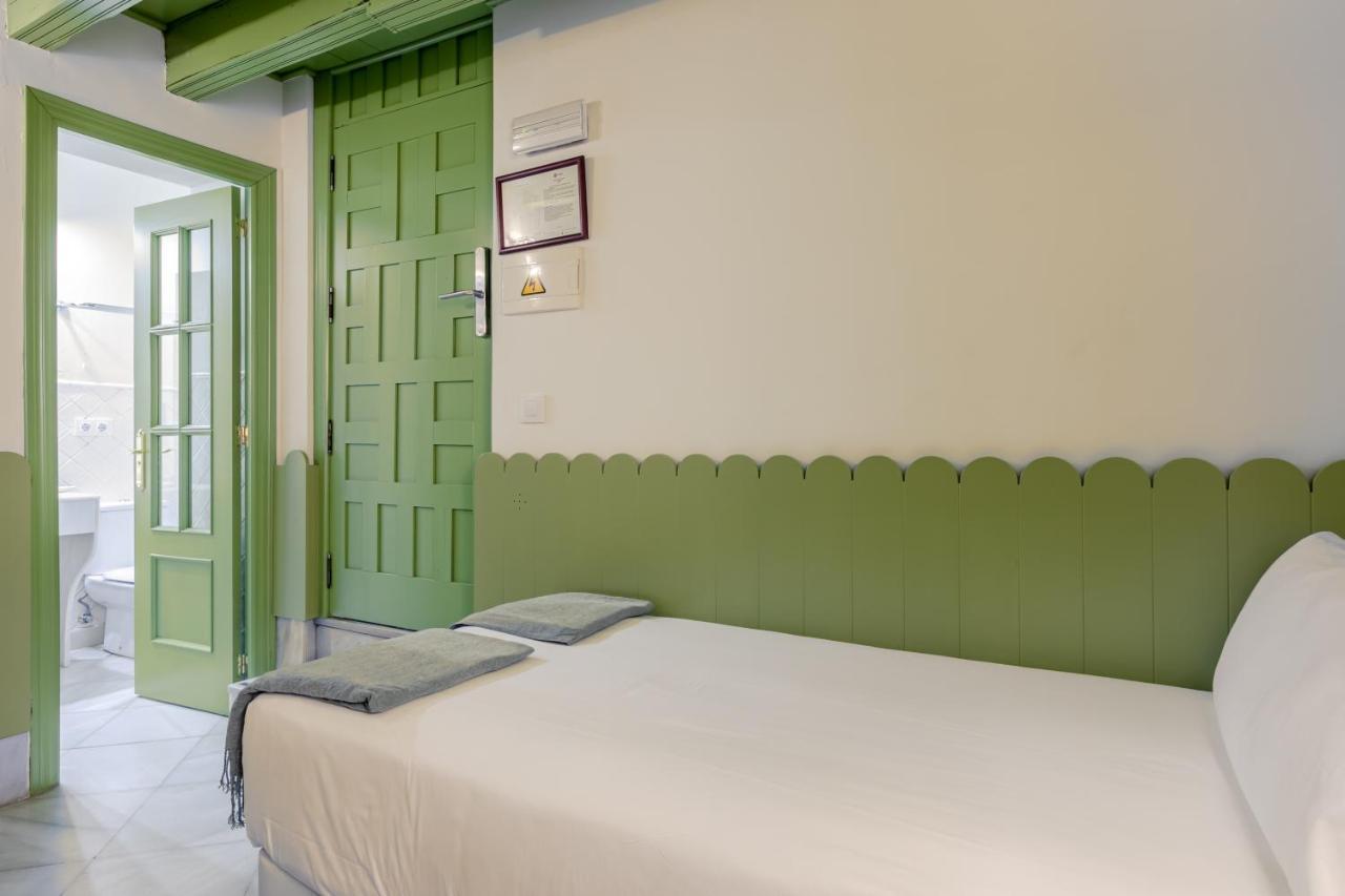 Hotel Nuea Giralda à Séville Extérieur photo