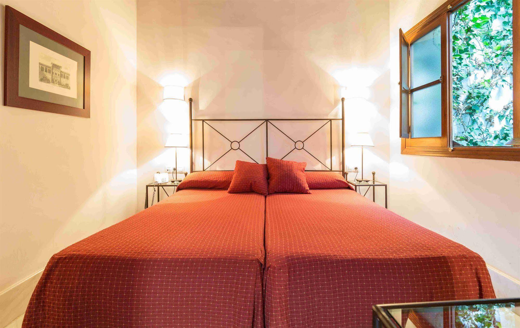 Hotel Nuea Giralda à Séville Extérieur photo